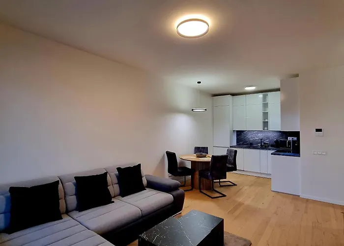 아파트 Big Balcony & Free Parking - Premium 브라티슬라바